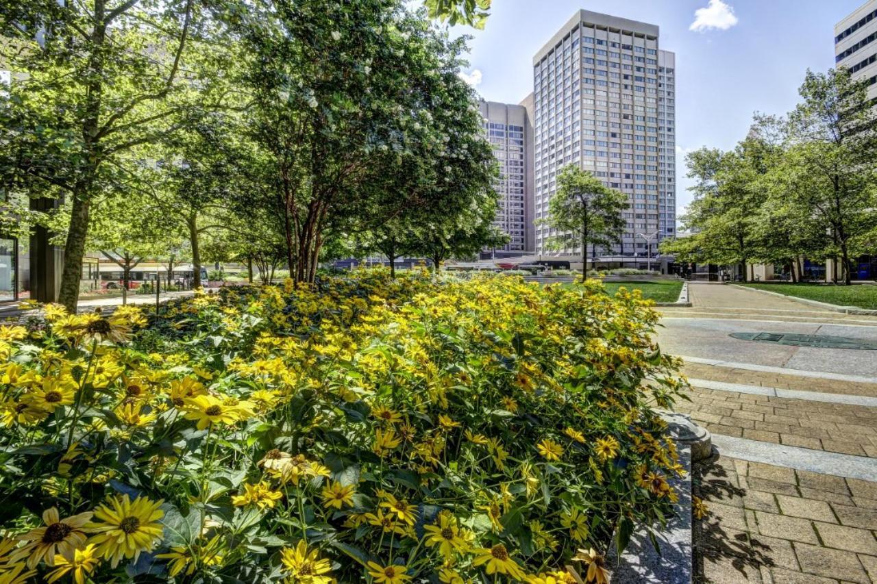 Chase Penthouse At 39 West Baltimore Inner Harbor Convention Center Free Indoor Parking One And Two Bedrooms 외부 사진