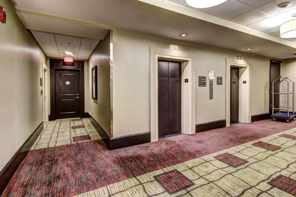 Chase Penthouse At 39 West Baltimore Inner Harbor Convention Center Free Indoor Parking One And Two Bedrooms 외부 사진