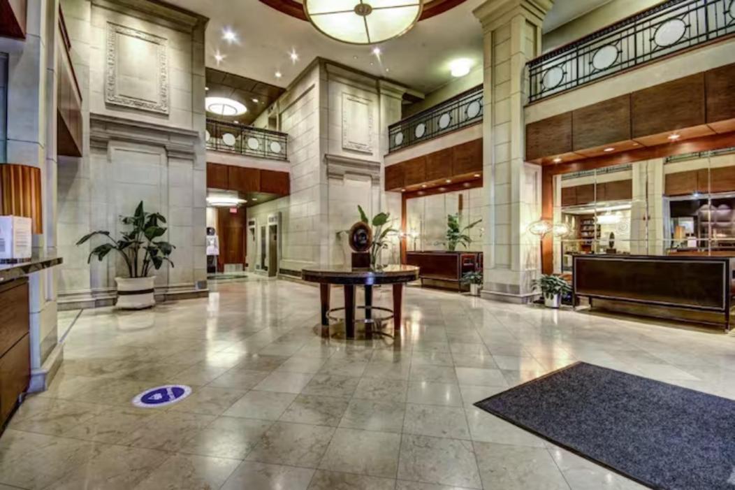Chase Penthouse At 39 West Baltimore Inner Harbor Convention Center Free Indoor Parking One And Two Bedrooms 외부 사진